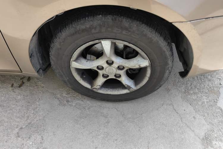 Used Geely Auto Classic Emgrand 2012 Sedan 1.5L Manual Comfort Model Right Front Wheel Hub