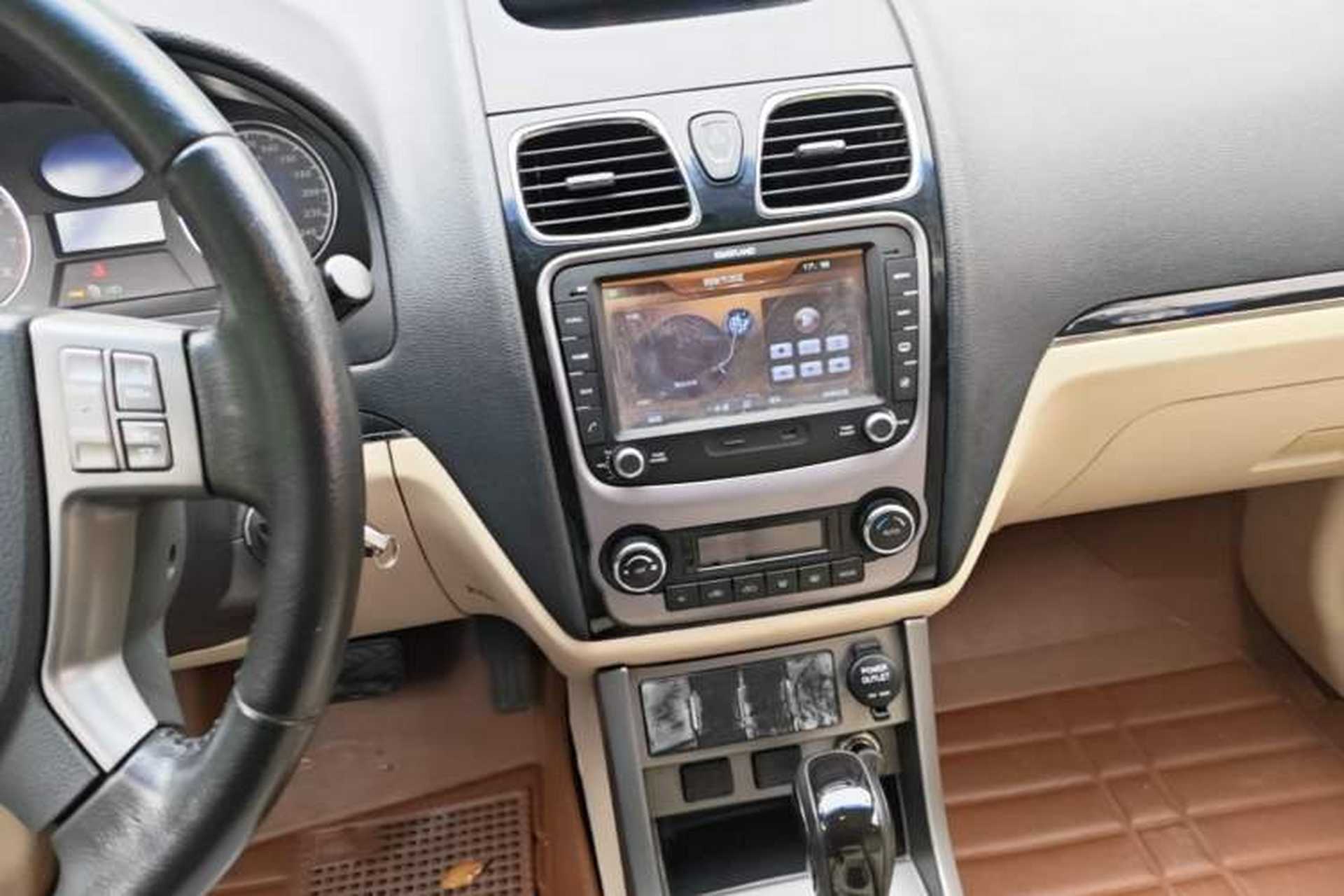 Used Geely Auto Classic Emgrand 2013 Sedan 1.8L CVT Prestige Model Audio And AC Panel