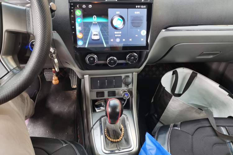 Used Geely Auto Classic Emgrand 2013 Sedan 1.5L Manual Entry-Level Model Audio And AC Panel