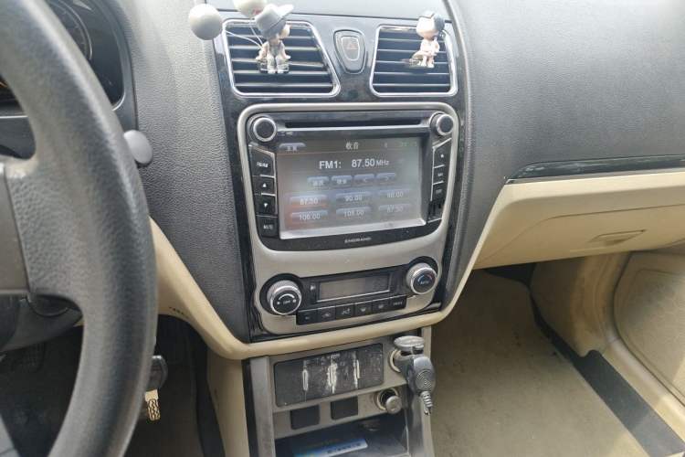 Used Geely Auto Classic Emgrand 2013 Sedan 1.8L Manual Elite Model Audio And AC Panel