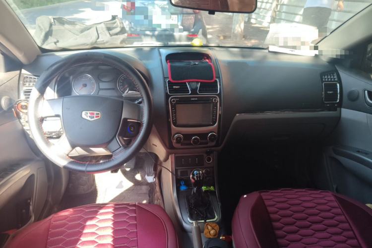 Used Geely Auto Classic Emgrand 2013 Sedan 1.5L Manual Entry-Level Model Center Console