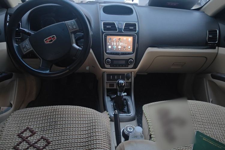 Used Geely Auto Classic Emgrand 2013 Sedan 1.5L Manual Elite Model Center Console