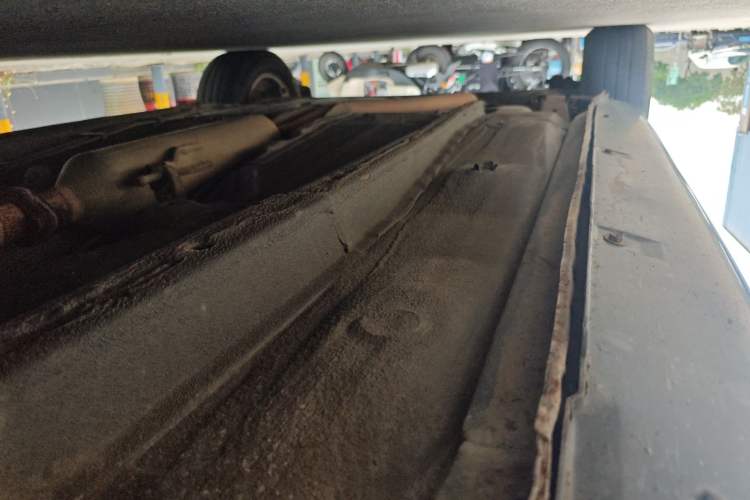 Used Geely Auto Classic Emgrand 2013 Sedan 1.5L Manual Entry-Level Model Chassis Front Right