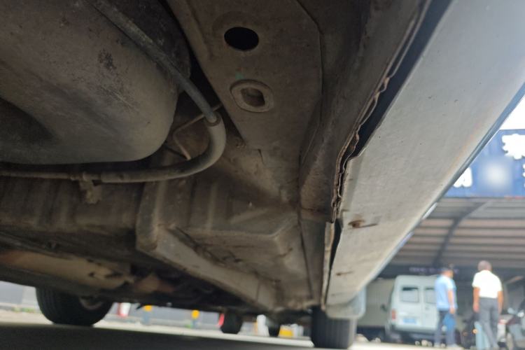Used Geely Auto Classic Emgrand 2013 Sedan 1.5L Manual Entry-Level Model Chassis Rear Right