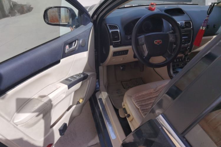 Used Geely Auto Classic Emgrand 2013 Sedan 1.8L Manual Luxury Model Driver Seat