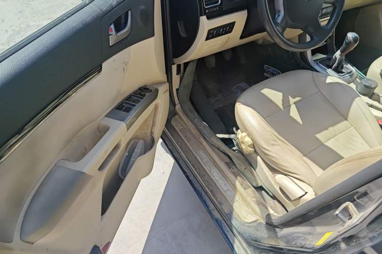 Used Geely Auto Classic Emgrand 2013 Sedan 1.5L Manual Elite Model Driver Seat