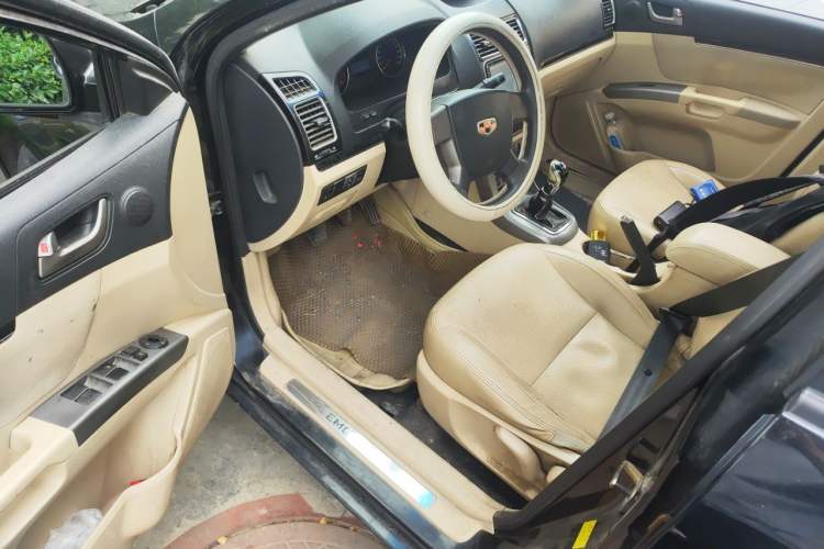 Used Geely Auto Classic Emgrand 2013 Sedan 1.5L Manual Elite Model Driver Seat