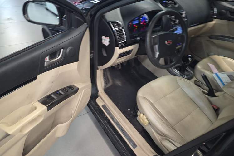 Used Geely Auto Classic Emgrand 2013 Sedan 1.8L Manual Elite Model Driver Seat