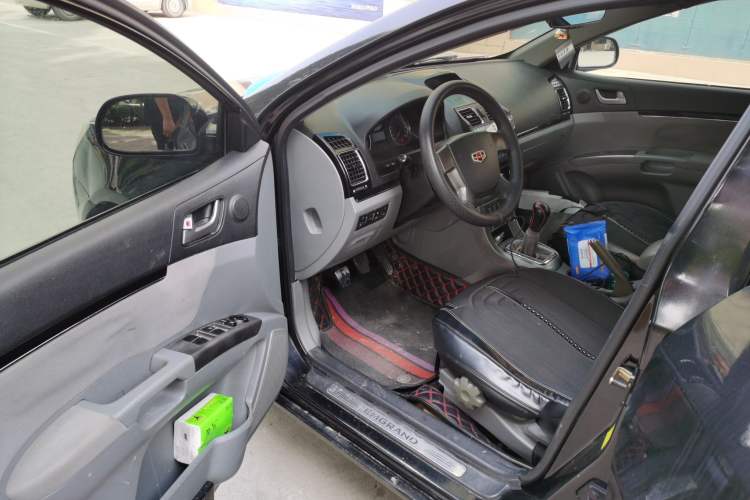 Used Geely Auto Classic Emgrand 2013 Sedan 1.5L Manual Entry-Level Model Driver Seat