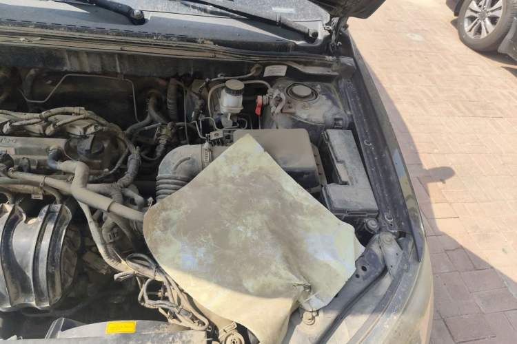 Used Geely Auto Classic Emgrand 2013 Sedan 1.5L Manual Entry-Level Model Engine Bay Left