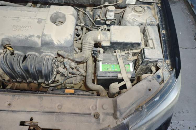 Used Geely Auto Classic Emgrand 2013 Sedan 1.5L Manual Entry-Level Model Engine Bay Left