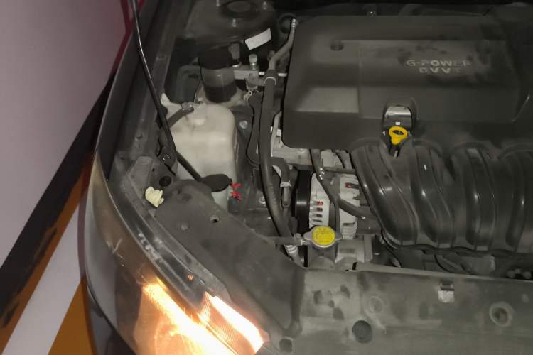 Used Geely Auto Classic Emgrand 2013 Sedan 1.8L Manual Luxury Model Engine Bay Right