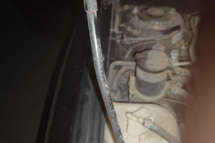 Used Geely Auto Classic Emgrand 2013 Sedan 1.5L Manual Elite Model Engine Bay Right