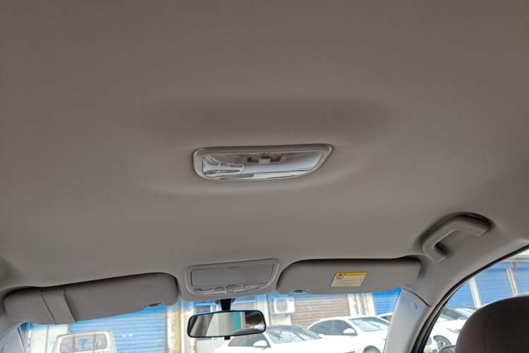 Used Geely Auto Classic Emgrand 2013 Sedan 1.5L Manual Entry-Level Model Headliner