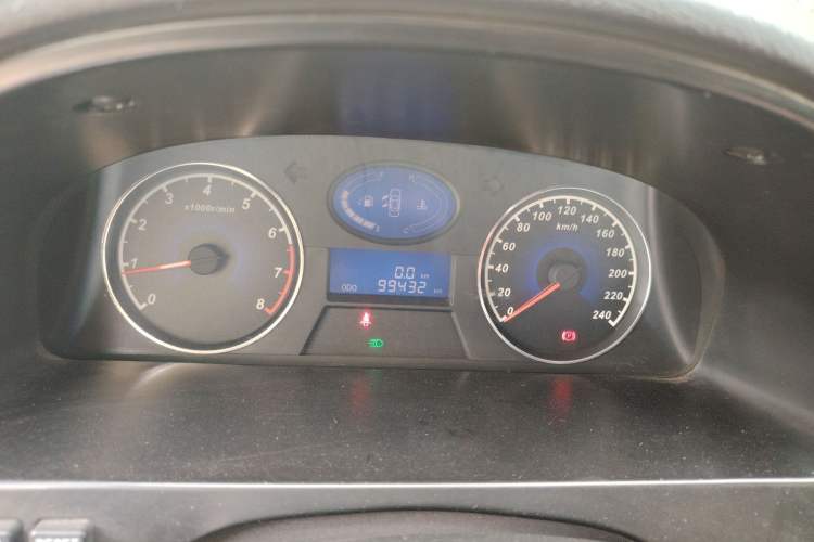 Used Geely Auto Classic Emgrand 2013 Sedan 1.5L Manual Entry-Level Model Instrument Cluster