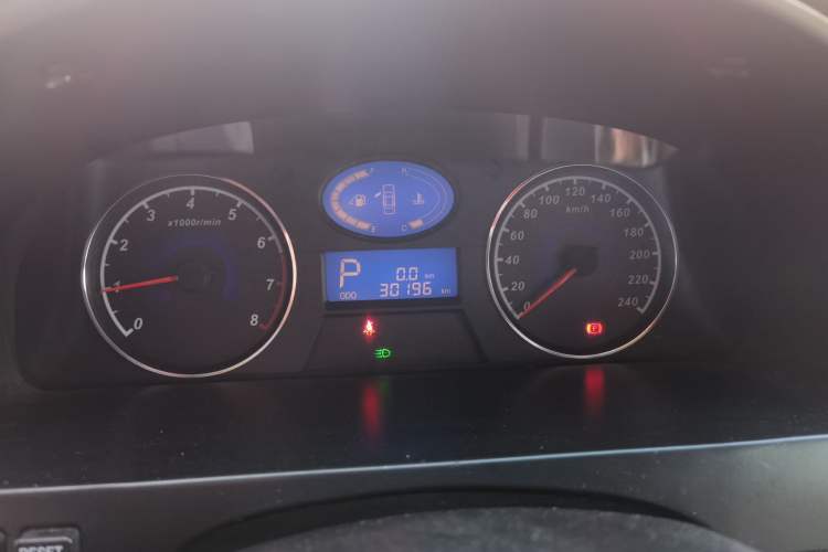 Used Geely Auto Classic Emgrand 2013 Sedan 1.8L CVT Elite Model Instrument Cluster