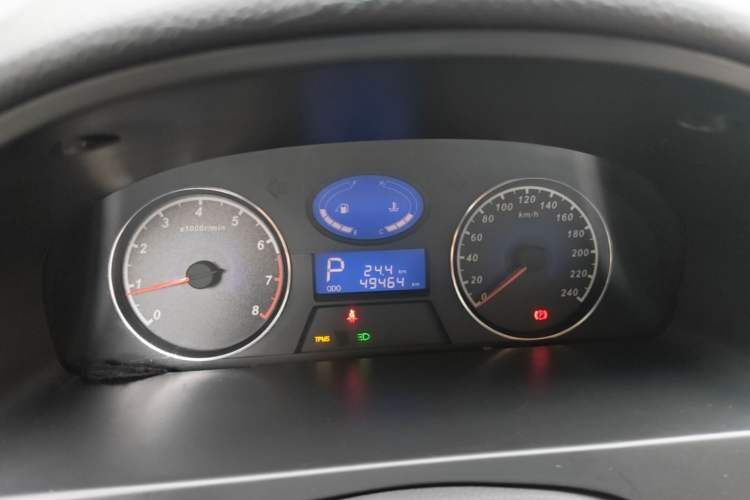 Used Geely Auto Classic Emgrand 2013 Sedan 1.8L CVT Prestige Model Instrument Cluster