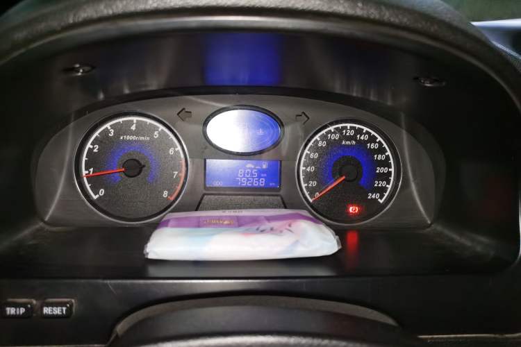 Used Geely Auto Classic Emgrand 2013 Sedan 1.5L Manual Entry-Level Model Instrument Cluster