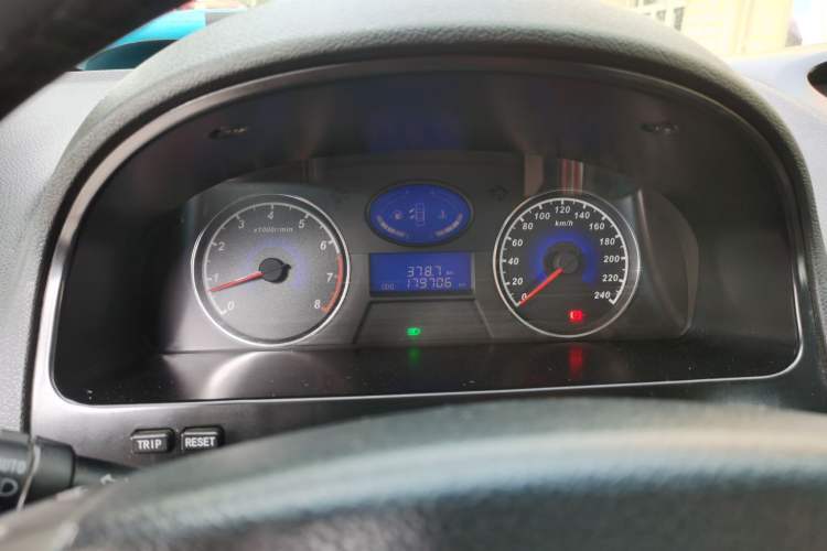 Used Geely Auto Classic Emgrand 2013 Sedan 1.5L Manual Entry-Level Model Instrument Cluster