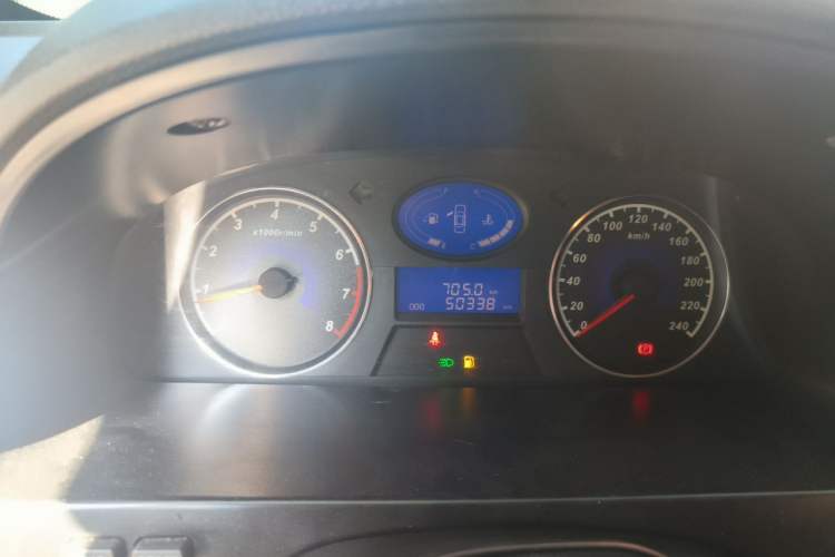 Used Geely Auto Classic Emgrand 2013 Sedan 1.5L Manual Entry-Level Model Instrument Cluster