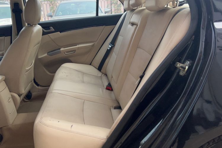 Used Geely Auto Classic Emgrand 2013 Sedan 1.8L Manual Luxury Model Interior 1