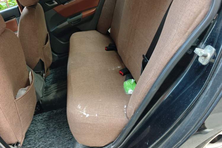 Used Geely Auto Classic Emgrand 2013 Sedan 1.5L Manual Entry-Level Model Left Rear Seat
