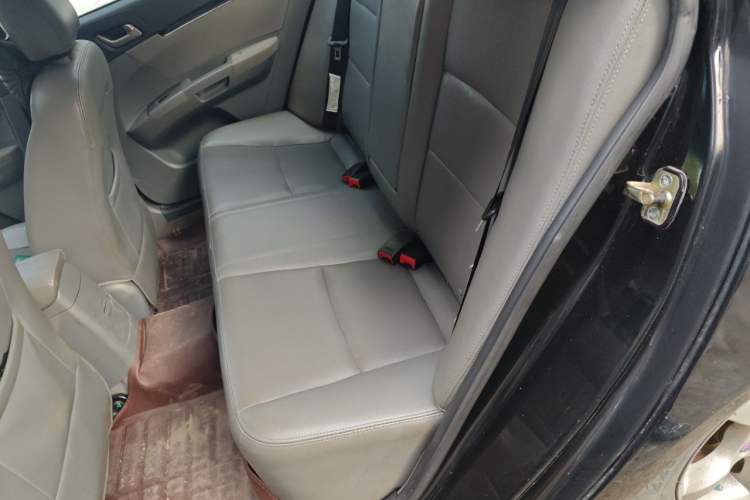Used Geely Auto Classic Emgrand 2013 Sedan 1.5L Manual Entry-Level Model Left Rear Seat