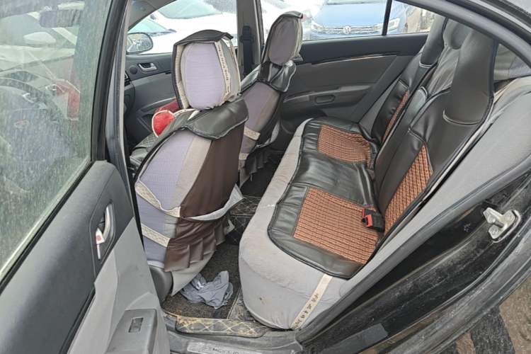 Used Geely Auto Classic Emgrand 2013 Sedan 1.5L Manual Entry-Level Model Left Rear Seat