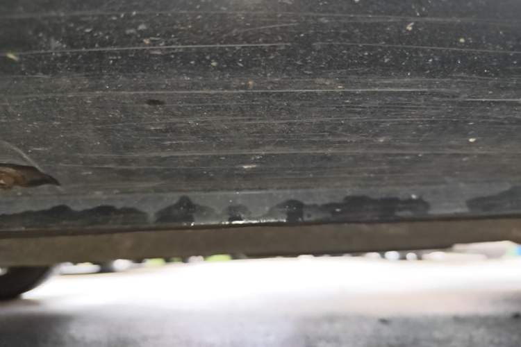 Used Geely Auto Classic Emgrand 2013 Sedan 1.8L CVT Prestige Model Left Side Sill