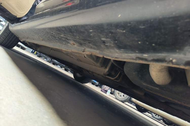 Used Geely Auto Classic Emgrand 2013 Sedan 1.8L Manual Elite Model Left Side Sill