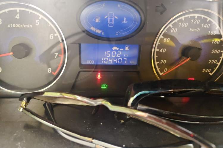 Used Geely Auto Classic Emgrand 2013 Sedan 1.8L Manual Elite Model Odometer Close Up