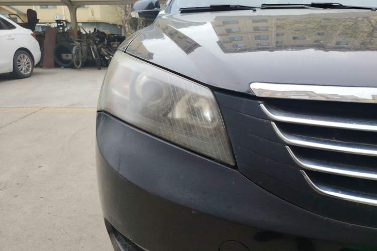 Used Geely Auto Classic Emgrand 2013 Sedan 1.5L Manual Entry-Level Model Right Front Headlight