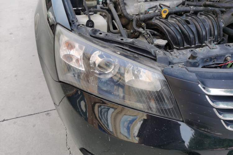 Used Geely Auto Classic Emgrand 2013 Sedan 1.5L Manual Entry-Level Model Right Front Headlight