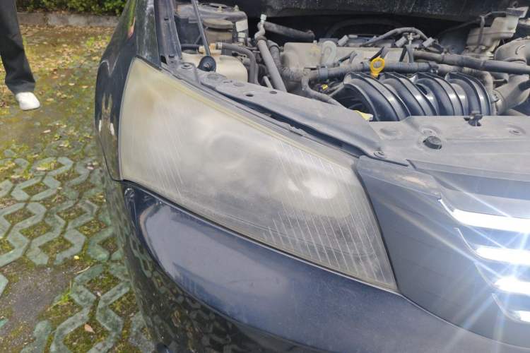 Used Geely Auto Classic Emgrand 2013 Sedan 1.8L Manual Elite Model Right Front Headlight