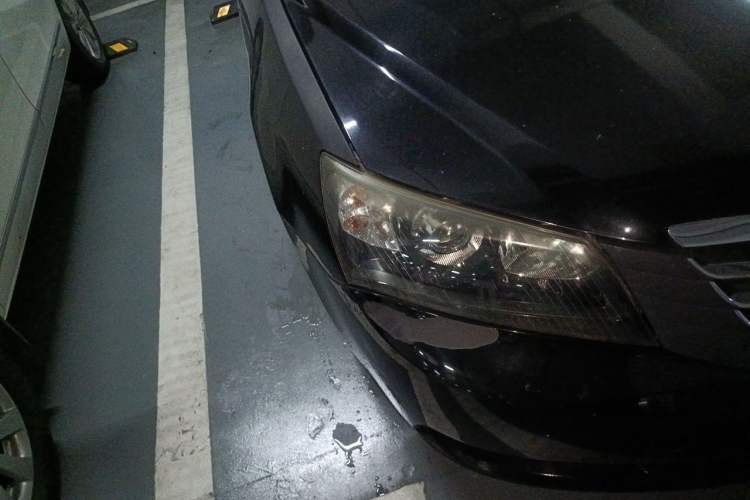 Used Geely Auto Classic Emgrand 2013 Sedan 1.8L CVT Prestige Model Right Front Headlight