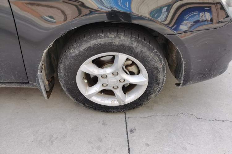 Used Geely Auto Classic Emgrand 2013 Sedan 1.5L Manual Entry-Level Model Right Front Wheel Hub