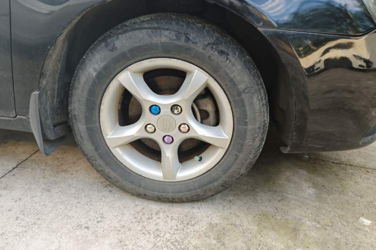 Used Geely Auto Classic Emgrand 2013 Sedan 1.5L Manual Entry-Level Model Right Front Wheel Hub