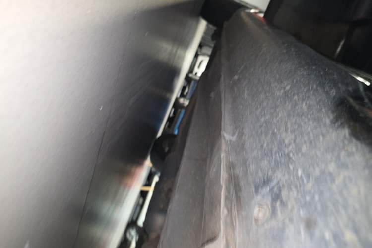 Used Geely Auto Classic Emgrand 2013 Sedan 1.8L Manual Elite Model Right Side Sill