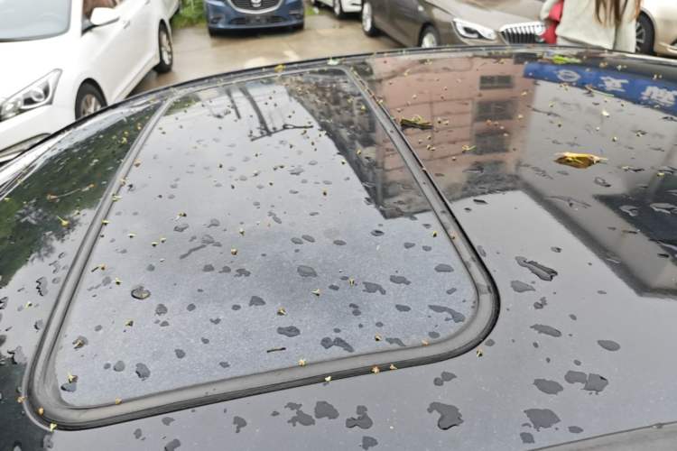 Used Geely Auto Classic Emgrand 2013 Sedan 1.8L CVT Prestige Model Roof