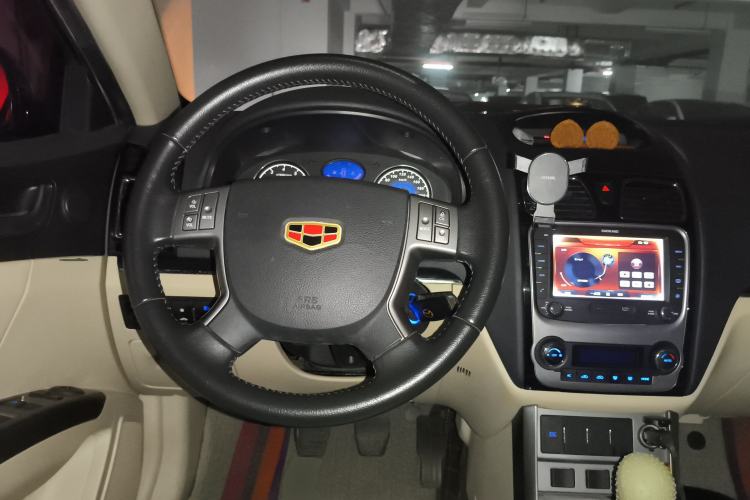 Used Geely Auto Classic Emgrand 2013 Sedan 1.8L Manual Luxury Model Steering Wheel