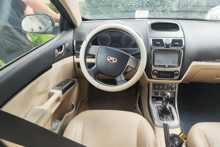 Used Geely Auto Classic Emgrand 2013 Sedan 1.5L Manual Elite Model Steering Wheel