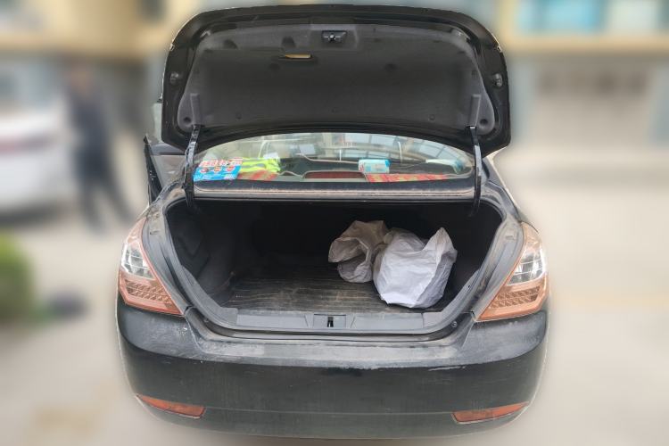 Used Geely Auto Classic Emgrand 2013 Sedan 1.5L Manual Entry-Level Model Trunk