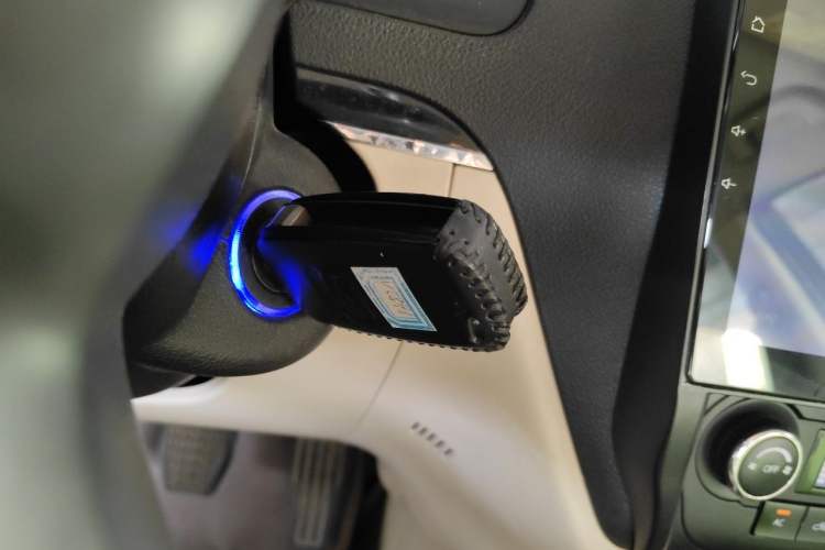 Used Geely Auto Classic Emgrand 2013 Sedan 1.5L Manual Elite Model Vehicle Key