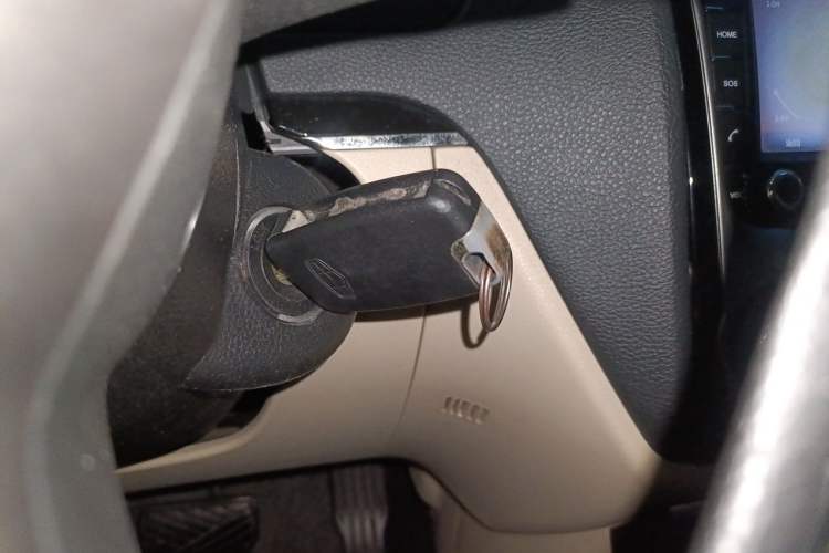 Used Geely Auto Classic Emgrand 2013 Sedan 1.8L CVT Prestige Model Vehicle Key