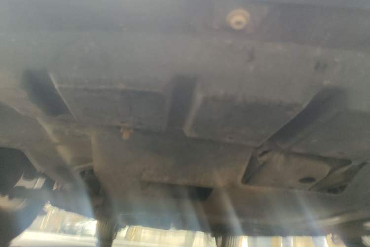 Used Geely Auto Classic Emgrand 2013 Hatchback 1.8L CVT Prestige Model Chassis Front