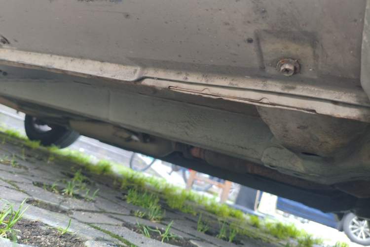 Used Geely Auto Classic Emgrand 2013 Sedan 1.5L Manual Elite Model Chassis Front Right