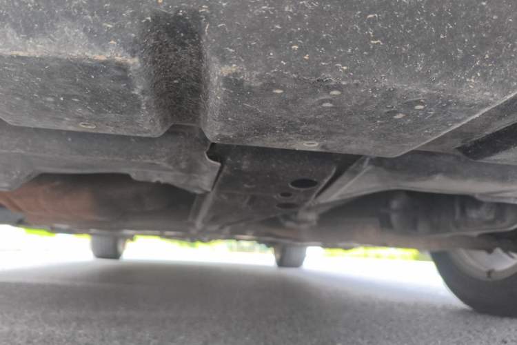 Used Geely Auto Classic Emgrand 2013 Sedan 1.8L Manual Elite Model Chassis Front