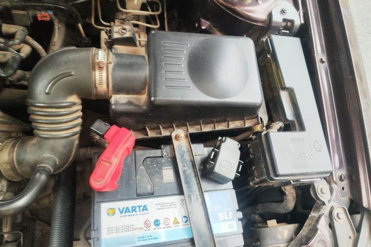 Used Geely Auto Classic Emgrand 2013 Hatchback 1.8L CVT Prestige Model Engine Bay Left