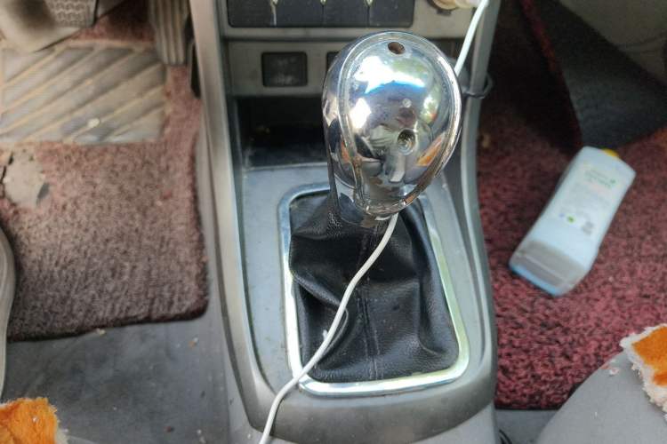 Used Geely Auto Classic Emgrand 2013 Sedan 1.5L Manual Entry-Level Model Gear Lever