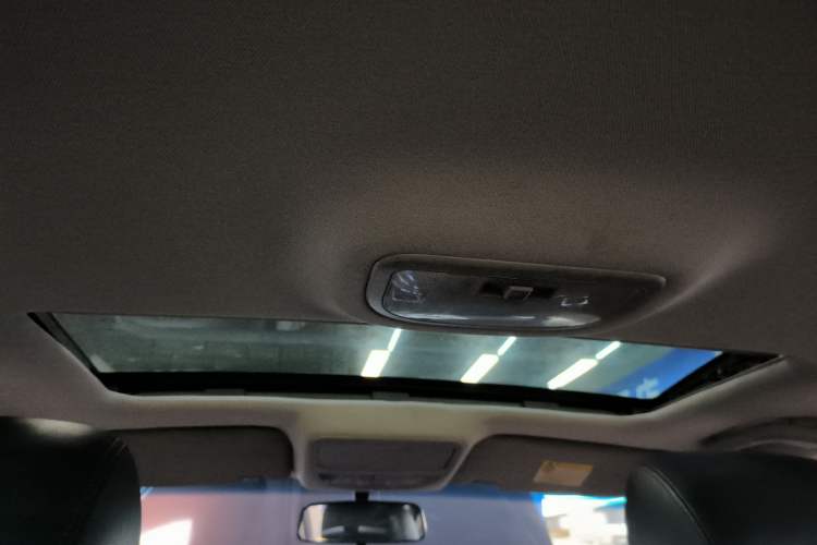 Used Geely Auto Classic Emgrand 2013 Hatchback 1.5L Manual Luxury Model Headliner